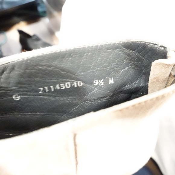 STUART WEITZMAN Bacari Light Slate Gray Suede Ankle Boots, size 9½ - Picture 7 of 7